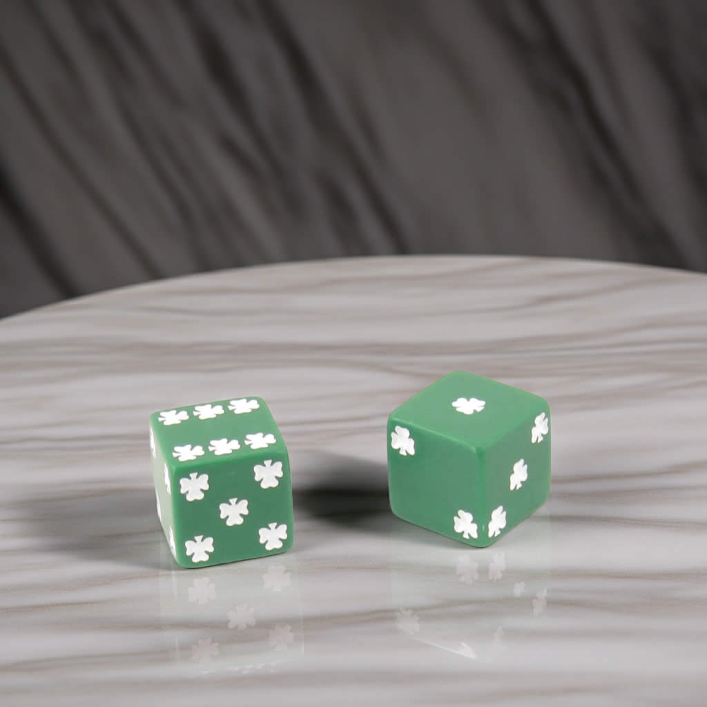 KOP03943 Green Lucky Dice with White Clovers D6 25mm (1in) Pack of 2 Dice