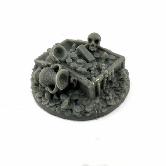 RPR20314 Treasure Pile Miniature 25mm Heroic Scale Figure Bones Black