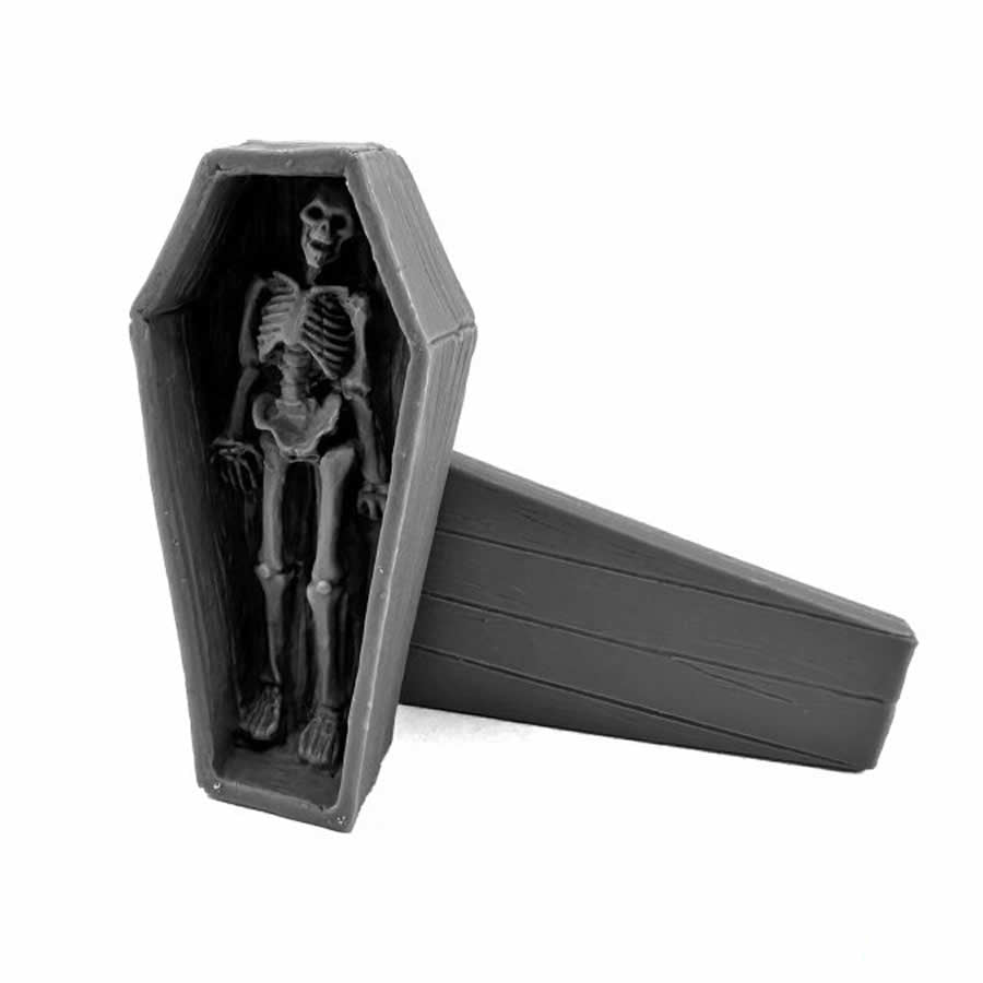 RPR30205 Coffin and Corpse Miniature Figure 25mm Heroic Scale Reaper Bones USA