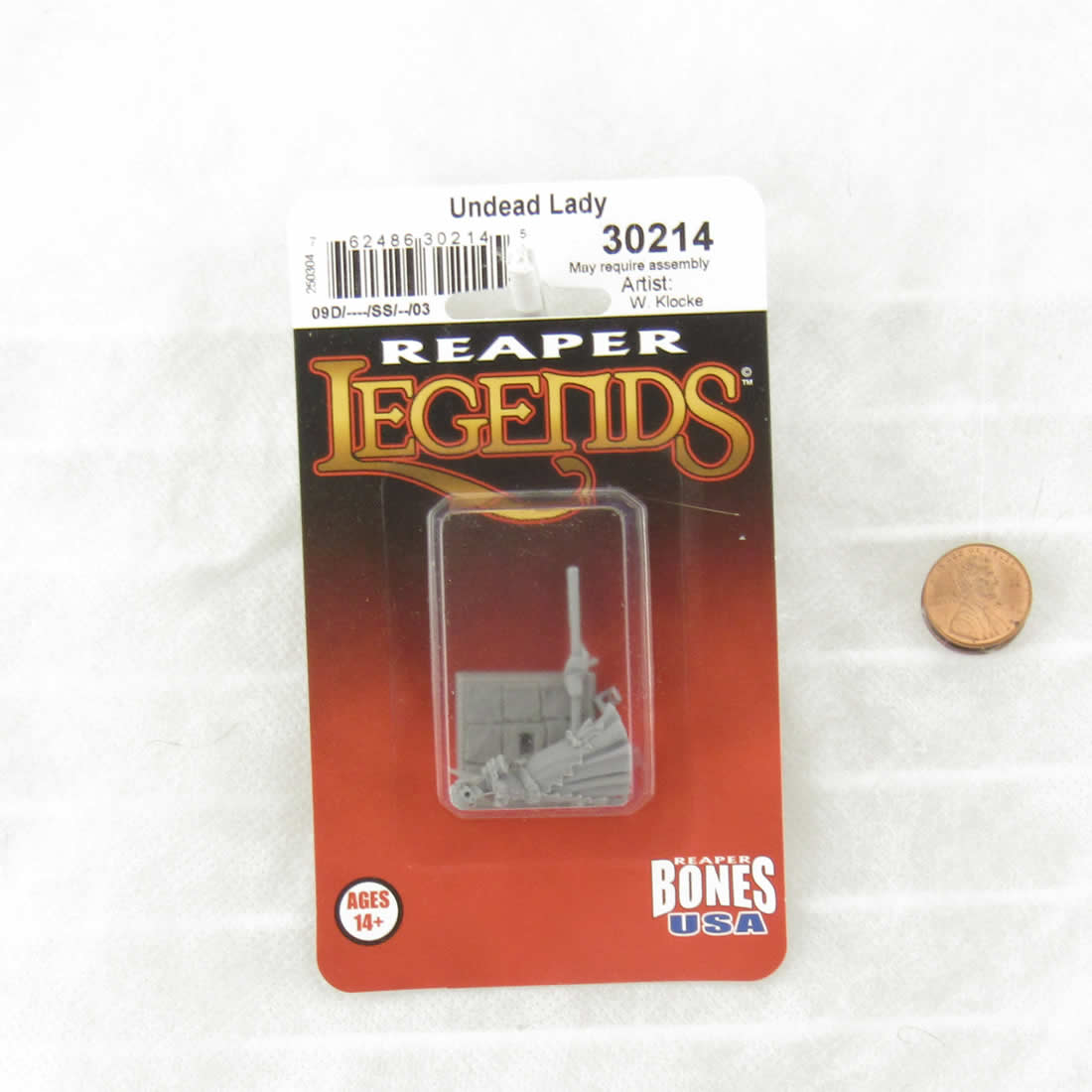 RPR30214 Undead Lady Miniature Figure 25mm Heroic Scale Reaper Bones USA