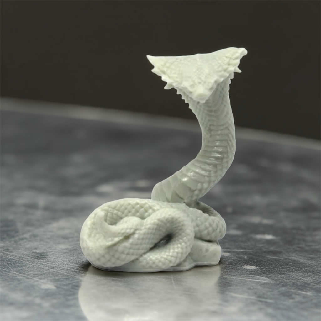 RPR77321 Giant Cobra Miniature 25mm Heroic Scale Figure Dark Heaven Bones