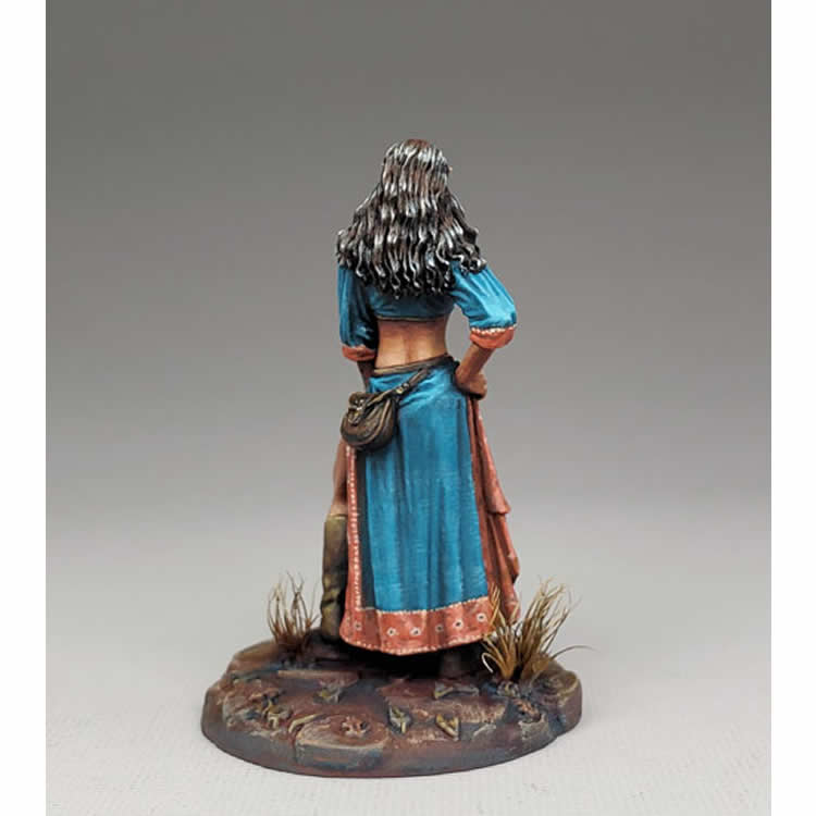 DSM1198 Female Elven Mage Miniature Figurine Elmore Masterworks 3rd Image