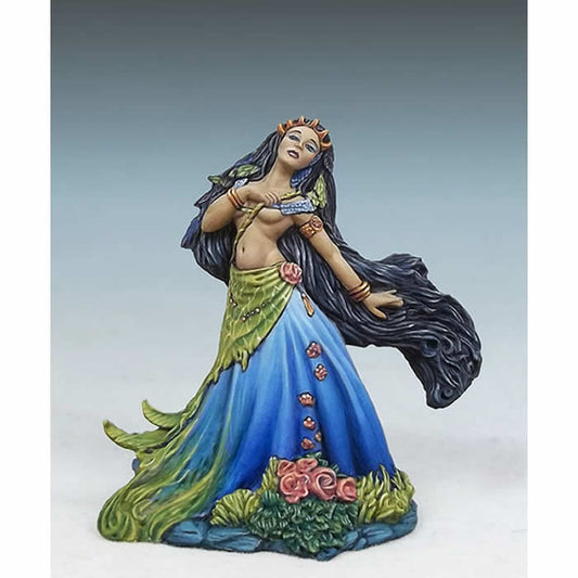 DSM7607 Queen of Hearts Miniature Stephanie Law Masterworks Main Image