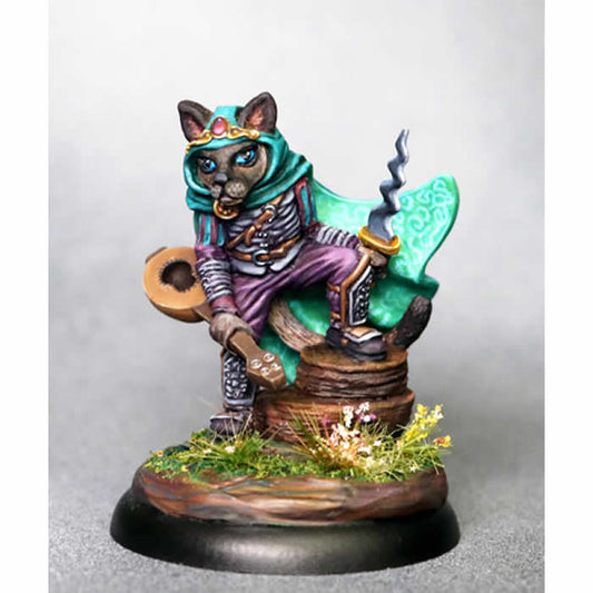 DSM8104 Frankie Cat Rogue with Dagger Miniature Critter Kingdoms Main Image