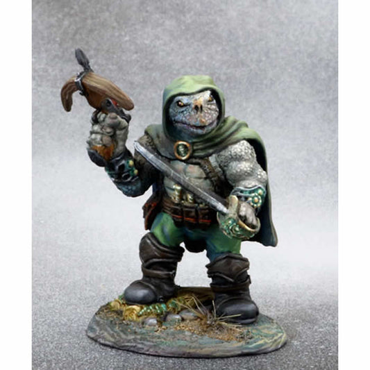 DSM8120 Tortoise Rogue with Hand Crossbow and Sword Miniature Main Image