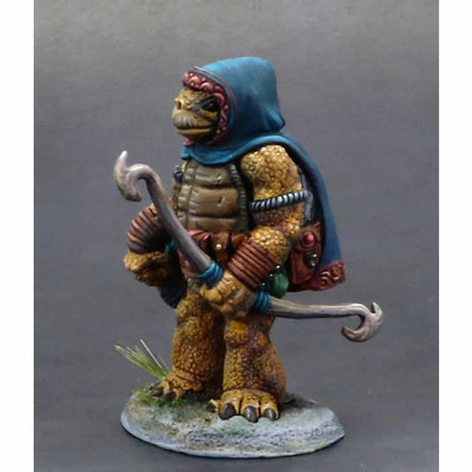 DSM8124 Tortoise Ranger with Bow Miniature Critter Kingdoms Dark Sword Main Image