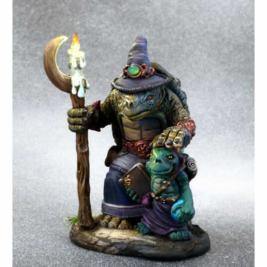 DSM8125 Tortoise Wizard with Apprentice Miniature Critter Kingdoms Main Image