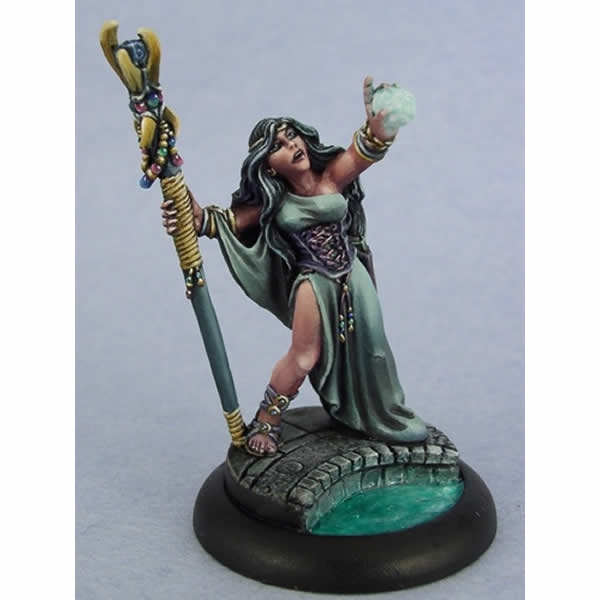 RPR03354 Sarah the Seeress Miniature 25mm Heroic Scale Dark Heaven 3rd Image