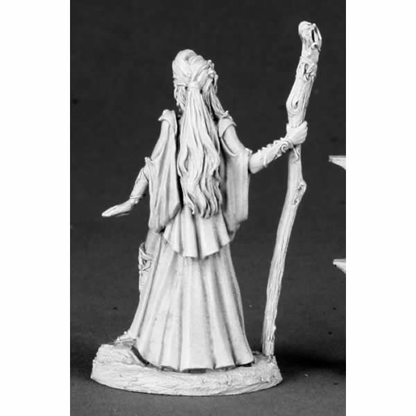 RPR03492 Autumn Bronzeleaf Female Elf Miniature 25mm Heroic Scale 3rd Image
