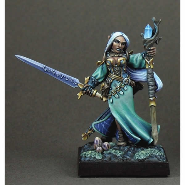 RPR14022 Lysette Sorceress Miniature 25mm Heroic Scale Warlord 3rd Image