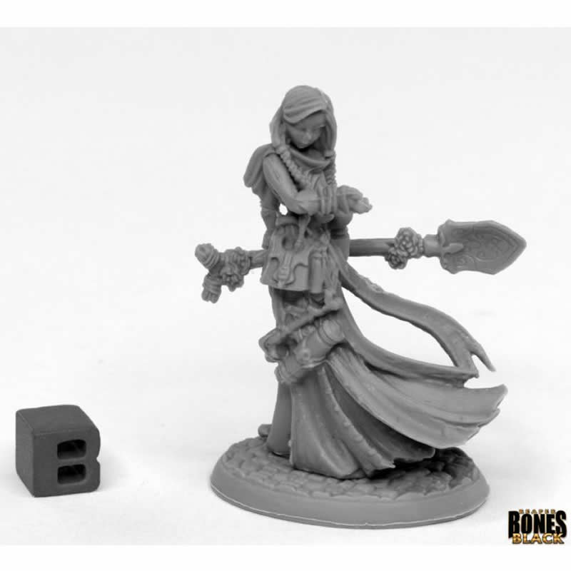 RPR44015 Dvandra Lukesia Sorceress Miniature 25mm Heroic Scale Bones Black Main Image