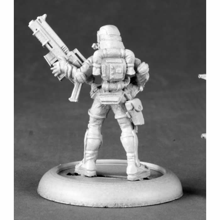 RPR50146 Female Nova Corp Officer Miniature 25mm Heroic Scale 3rd Image
