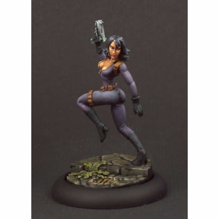 RPR50149 Natalia Female Secret Agent Miniature 25mm Heroic Scale 3rd Image