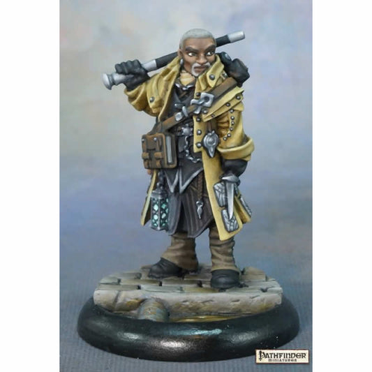 RPR60176 Quinn Iconic Investigator Miniatures 25mm Heroic Scale Main Image