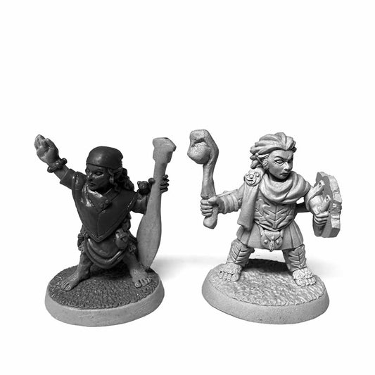 RPR07105 Halfling River Witch and Druid Miniature 25mm Heroic Scale Figure Dungeon Dwellers Reaper Miniatures