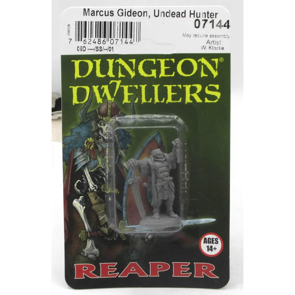 RPR07144 Marcus Gideon Undead Hunter Miniature 25mm Heroic Scale Figure Dungeon Dwellers Reaper Miniatures