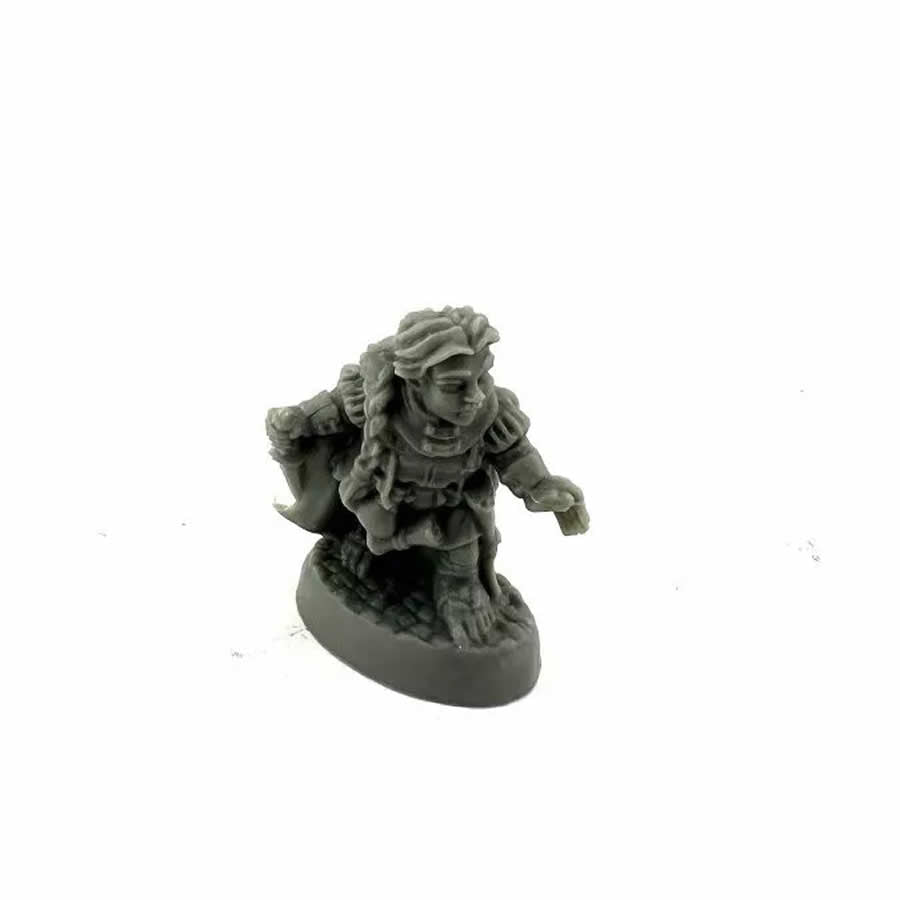 RPR20345 Molly Copperpot Halfling Rogue Miniature 25mm Heroic Scale Figure Bones Black