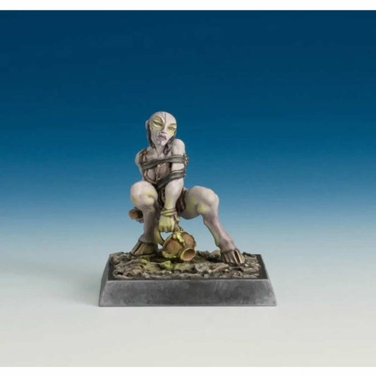 RPR30242 Female Chaos Cultist Miniature Figure 25mm Heroic Scale Reaper Bones USA