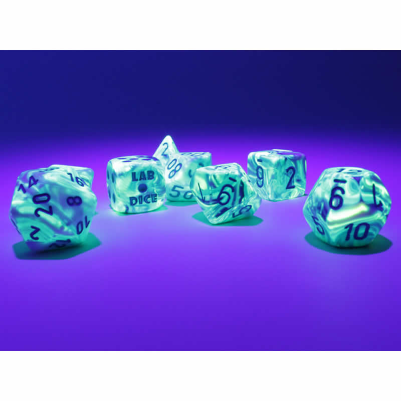 CHX30046 Garden Festive Luminary Dice with Blue Numbers 7+1 Dice Set 16mm (5/8in) 3rd Image