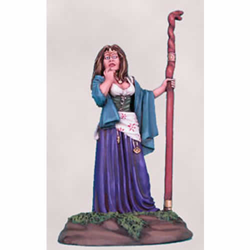 DSM1139 Female Mage With Staff Miniature Elmore Masterwork Main Image