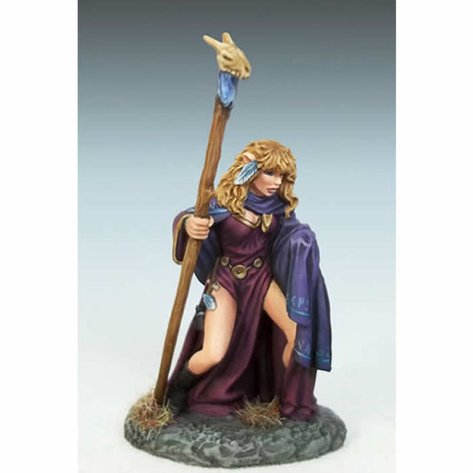 DSM1182 Female Elven Mage with Staff Miniature Elmore Masterwork Main Image