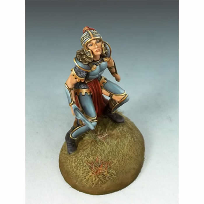 DSM1311 Crouching Female Warrior Miniature Elmore Masterwork Main Image