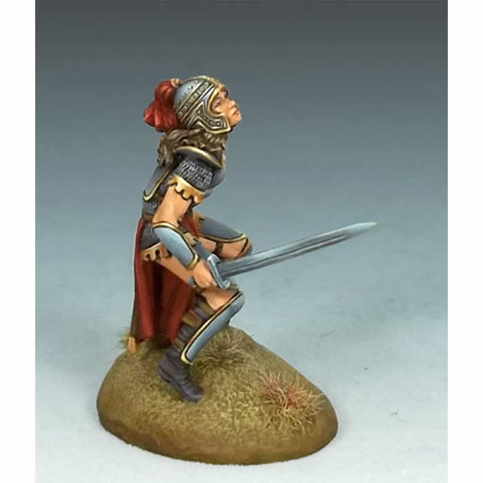 DSM1311 Crouching Female Warrior Miniature Elmore Masterwork 3rd Image