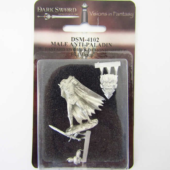 DSM4102 Male Anti-Paladin With Bastard Sword Miniature 2nd Image