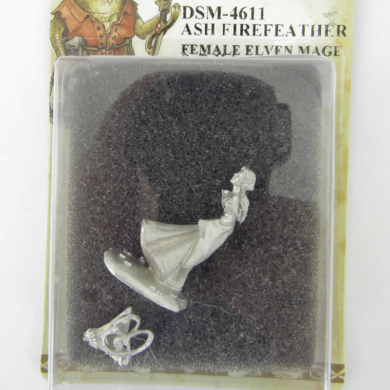 DSM4611 Ash Firefeather Female Elven Mage Miniature Diterlizzi Masterworks 2nd Image
