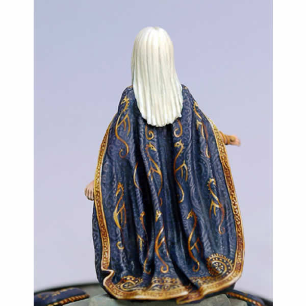 DSM5045 Daenerys (traditional Garb) Miniature George R.r. Martin Masterworks 3rd Image