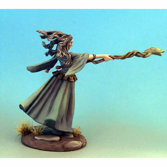 DSM7312 Female Mage with Staff Miniature Visions In Fantasy 3rd Image