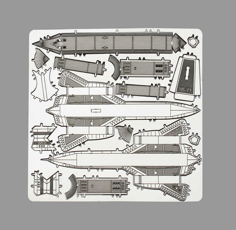 FASMMS062 SR-71 Blackbird 3D Metal Model Kit Metal Earth Series Fascinations 2nd Image