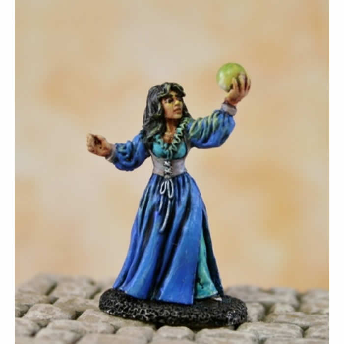 RPR02030 Sarah The Seeress Wizard Miniature 25mm Heroic Scale Main Image