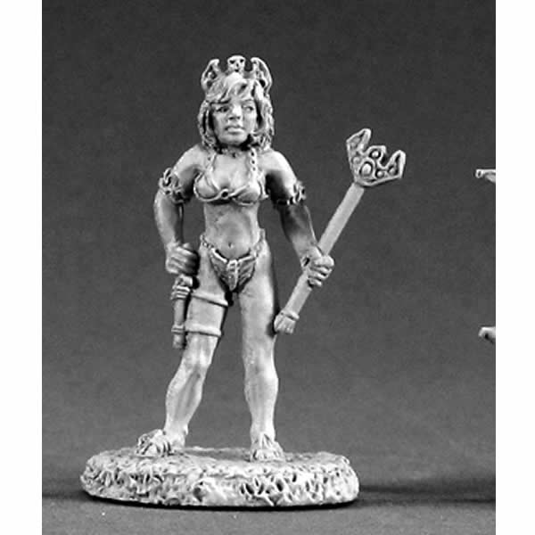 RPR02070 Princess Leslie Sorceress Miniature 25mm Heroic Scale Main Image