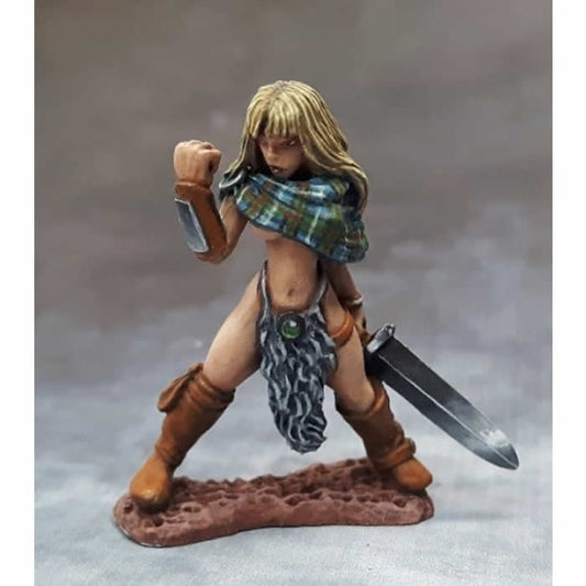 RPR02476 Lorna The Huntress Fighter Miniature 25mm Heroic Scale Main Image