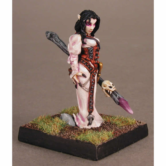 RPR02810 Hyrekia Sorceress Miniature Figurine 25mm Heroic Scale Dark Heaven Legends Main Image