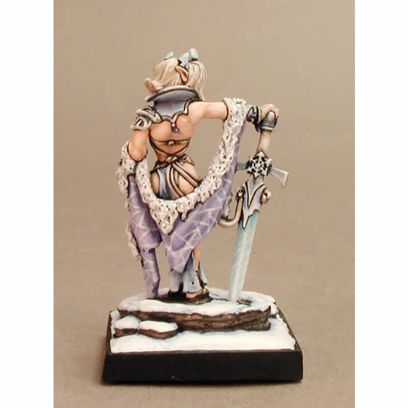 RPR02821 Ice Queen Miniature Figurine 25mm Heroic Scale Dark Heaven Legends 4th Image