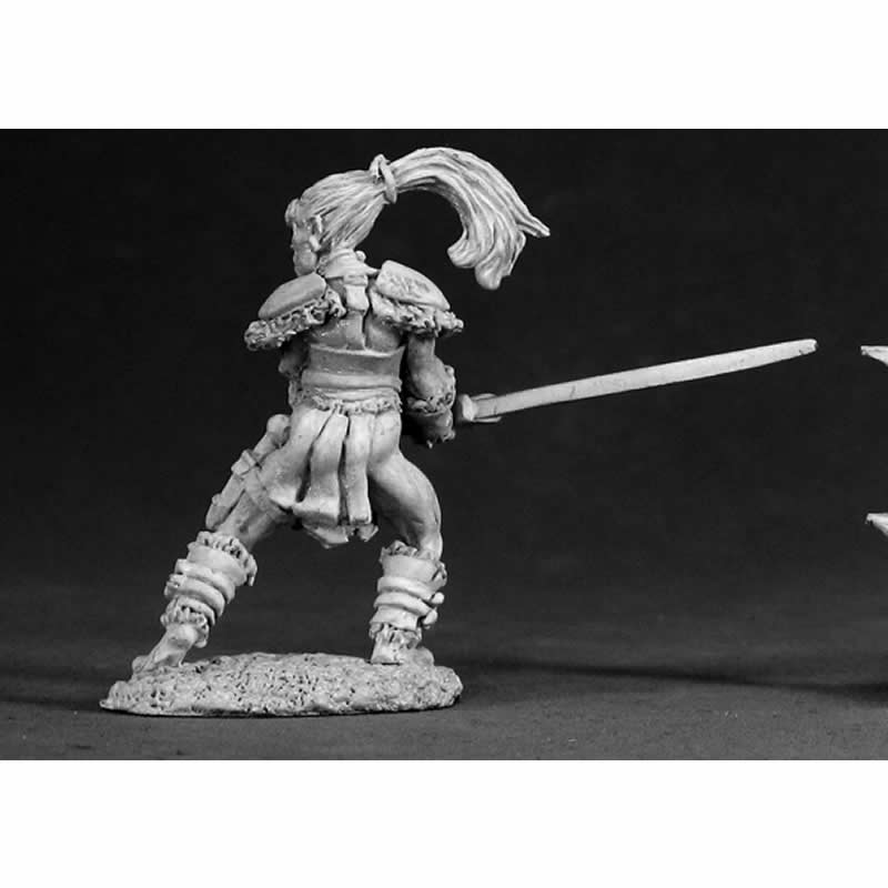 RPR03019 Lathula Female Barbarian Miniature Figure 25mm Heroic Scale Dark Heaven Legends Reaper Miniatures 3rd Image