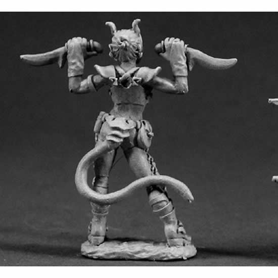 RPR03315 Tiviel Hellborn Rogue Miniature 25mm Heroic Scale 3rd Image