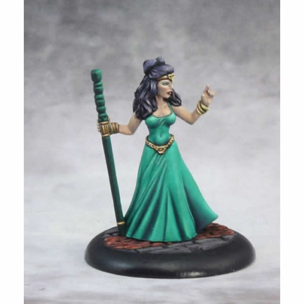 RPR03563 Tinley the Female Wizard Miniature 25mm Heroic Scale 3rd Image