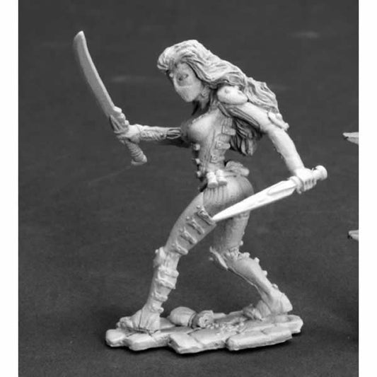 RPR03591 Lola Darkslip Female Thief Miniature 25mm Heroic Scale Main Image