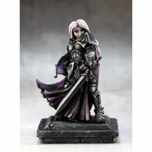 RPR03681 Nazera Bloodraven Vampiress Miniature 25mm Heroic Scale Main Image