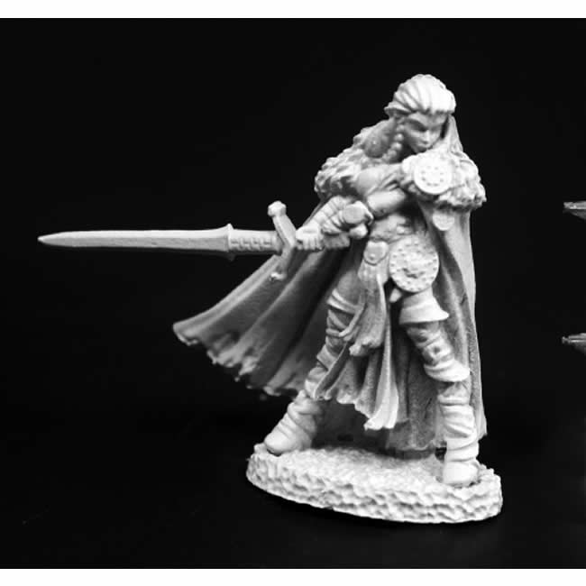 RPR03765 Highland Heroine Miniature 25mm Heroic Scale Dark Heaven Main Image