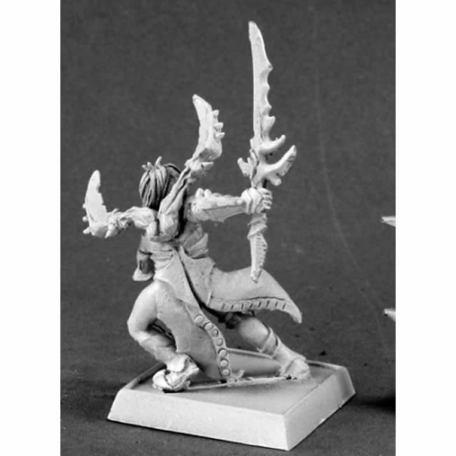 RPR14538 Vysa Darkspawn Elf Captain Miniature 25mm Heroic Scale 3rd Image