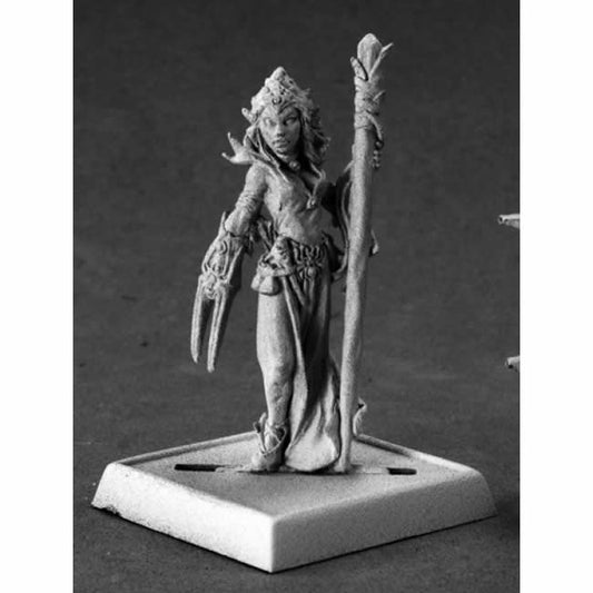 RPR14624 Dhalea Duormidhaz-Dark Elf Wizard Miniature 25mm Heroic Scale Main Image