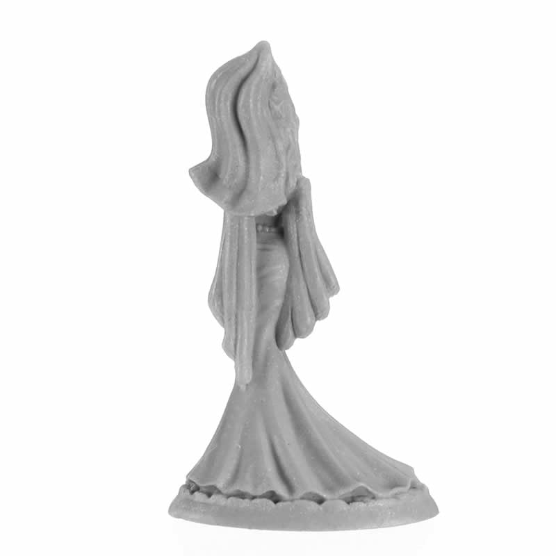 RPR30036 Gisele The Sorceress Miniature Figure 25mm Heroic Scale Reaper Bones USA 3rd Image