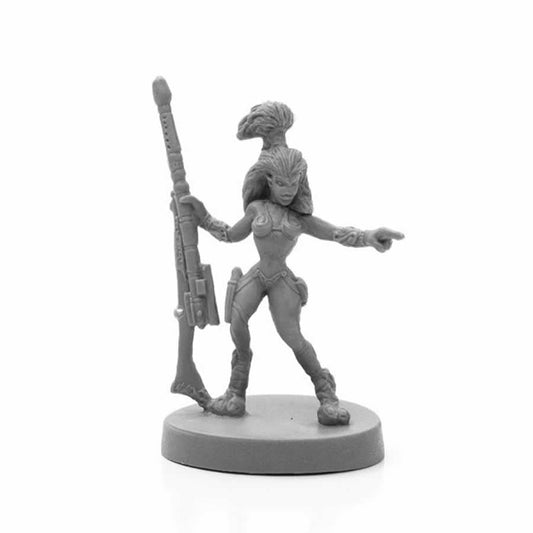 RPR49027 Andromedan Hunter Miniature 25mm Heroic Scale Figure Bones Black Main Image