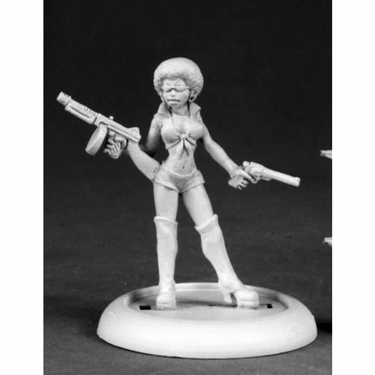 RPR50194 Cleo Greene Mod Heroine Miniature 25mm Heroic Scale Main Image