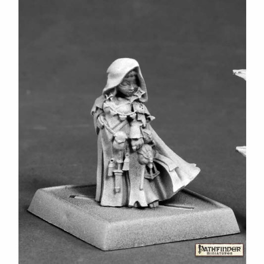 RPR60178 Enora Iconic Arcanist Miniatures 25mm Heroic Scale Pathfinder Main Image