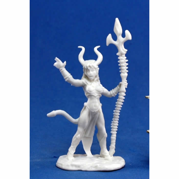 RPR77119 Sinessa Hellborn Sorceress Miniature 25mm Heroic Scale Main Image